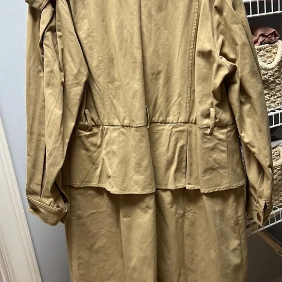Utility trench with belt NWT - Picture 6 of 6